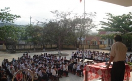 Buổi chào cờ ý nghĩa